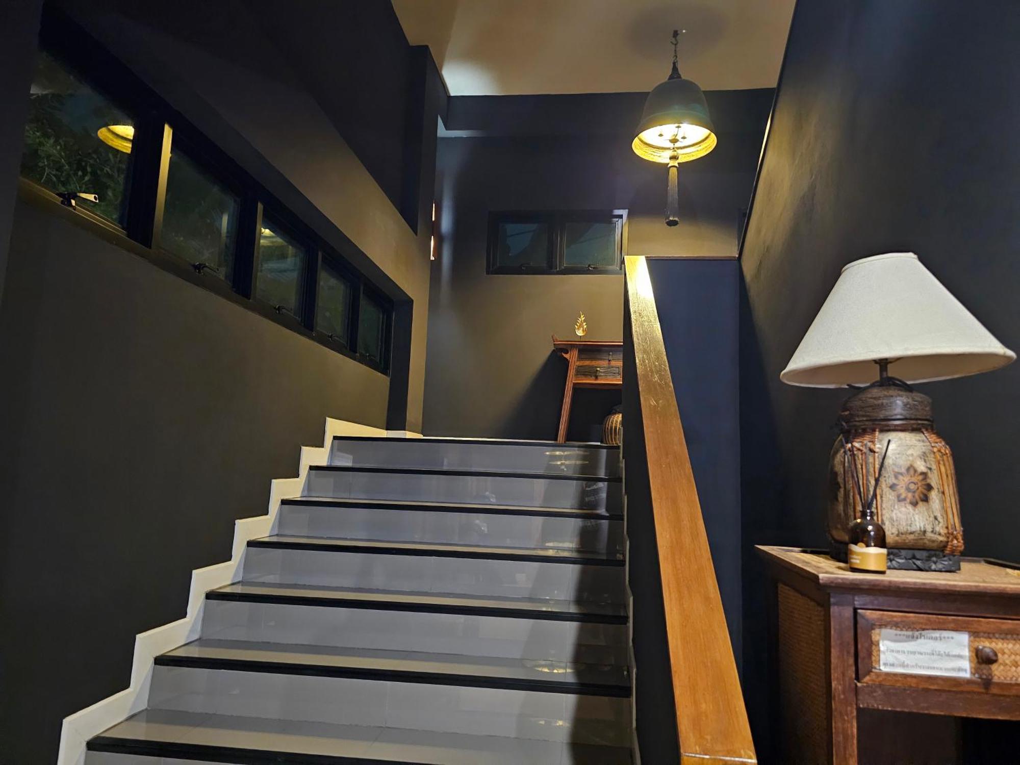 The Lantern Suites Ban Song Hong 외부 사진